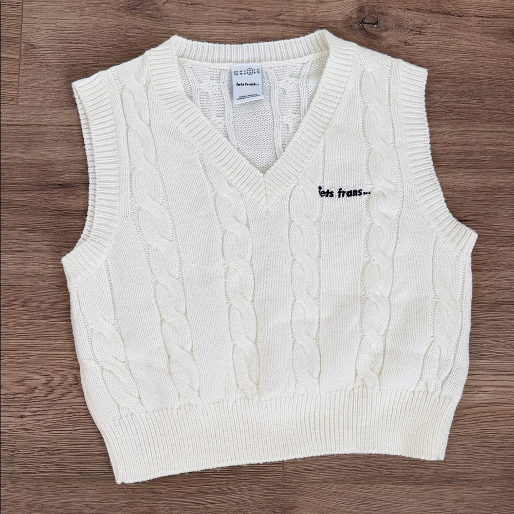 iets frans Cable Knit V-Neck Sweater Vest in Cream